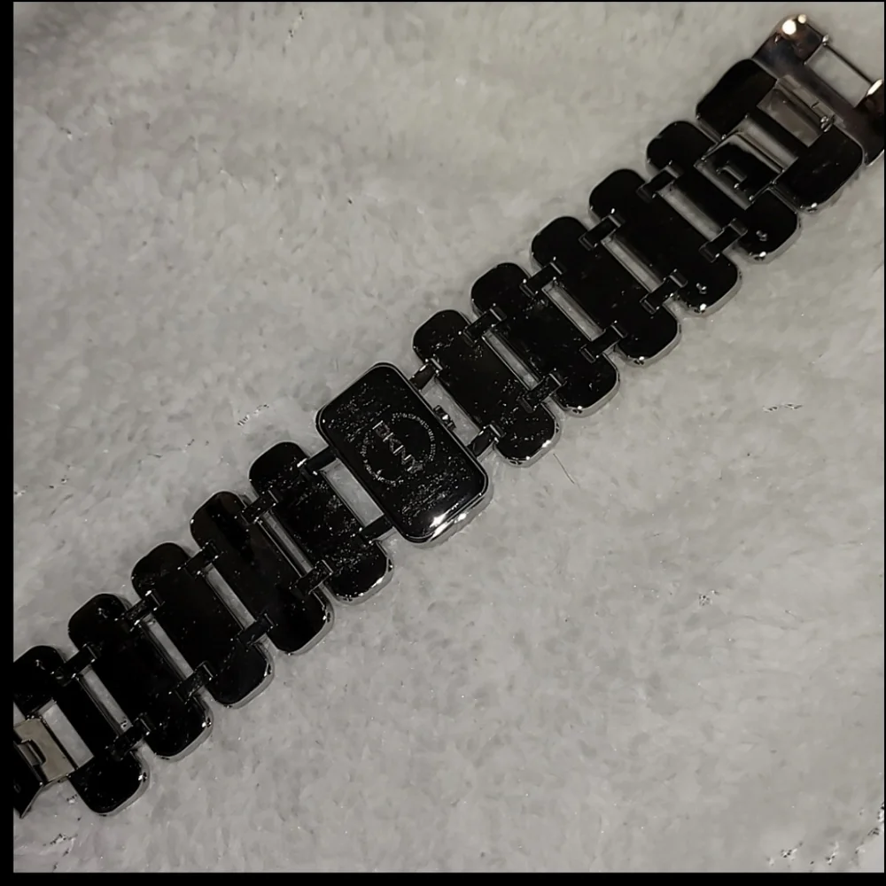 DKNY Solid Stainless Steel Rectangular Ingots Ladies Watch NY-3836 Needs Battery